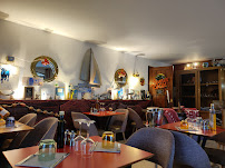Atmosphère du Restaurant français Lou Gabian à Saintes-Maries-de-la-Mer - n°2