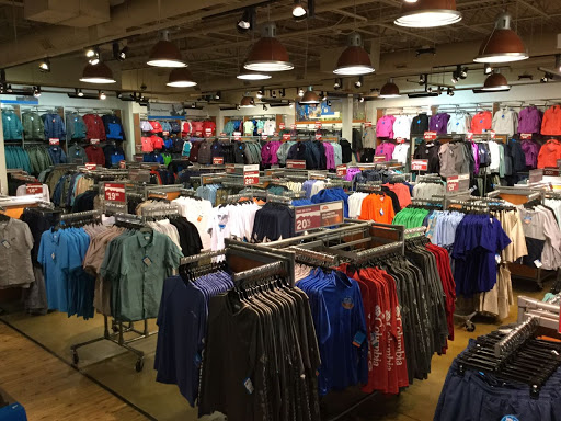 Sportswear Store «Columbia Sportswear Outlet Store - Orlando Premium Outlets», reviews and photos, 8166 Vineland Ave #1765, Orlando, FL 32821, USA