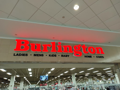 Movie Theater «Regal Brass Mill Stadium 12», reviews and photos, 495 Union St, Waterbury, CT 06706, USA