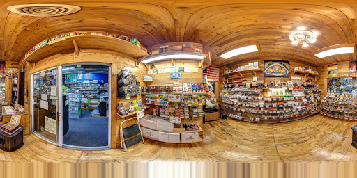 Tobacco Shop «Knuckleheads Tobacco & Gifts», reviews and photos, 550 State St, Madison, WI 53703, USA