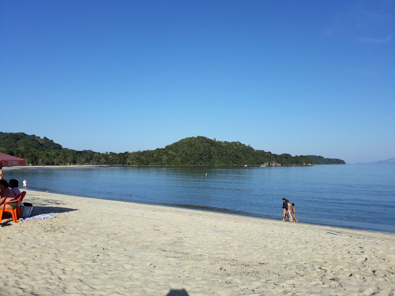 Zdjęcie Plaża Sao Goncalo z powierzchnią jasny, drobny piasek