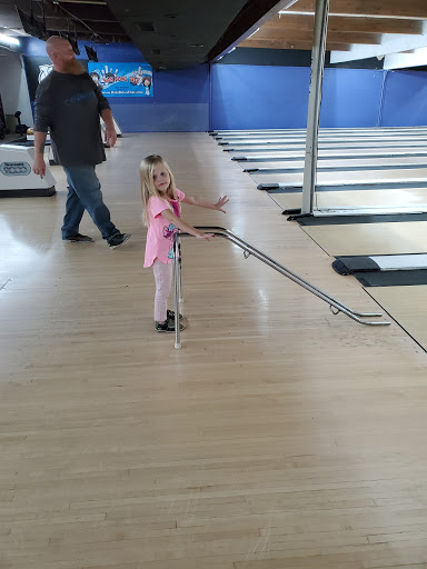 Bowling Alley «Terrell Bowling Center», reviews and photos, 2500 W Moore Ave, Terrell, TX 75160, USA
