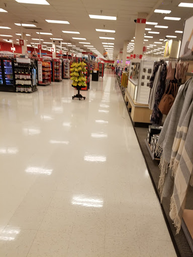 Department Store «Target», reviews and photos, 4777 S 27th St, Greenfield, WI 53221, USA