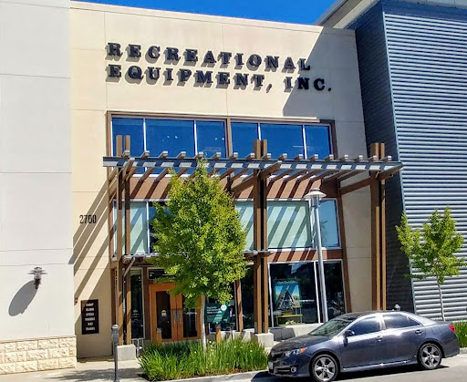 Camping Store «REI», reviews and photos, 2700 Seaglass Way, Oxnard, CA 93036, USA