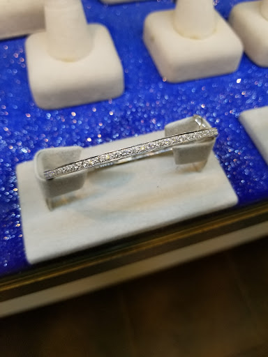 Pawn Shop «Woodbridge Gold & Pawn», reviews and photos, 13572 Jefferson Davis Hwy, Woodbridge, VA 22191, USA