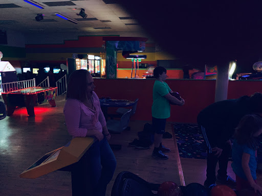 Bowling Alley «Mountain Lanes», reviews and photos, 240 McCurdy Ave N, Rainsville, AL 35986, USA