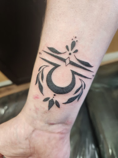 Explore lab tattoo ideas, creative tattoo ideas in Federal Way, available at Jurassic Ink Tattoo Co.