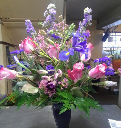 Florist «Fairview Flower Shop», reviews and photos, 1026 Sycamore Dr, Decatur, GA 30030, USA