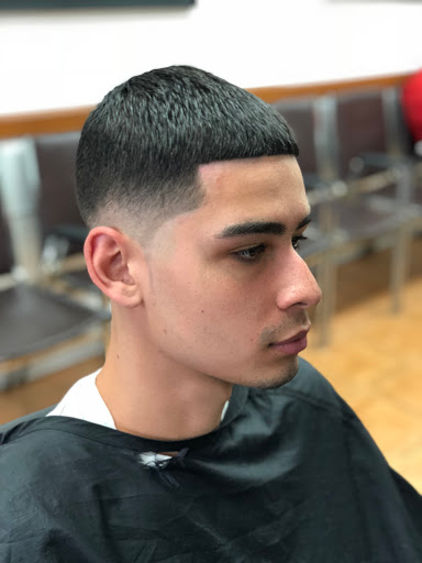 Barber Shop «Garys Royal barber shop», reviews and photos, 428 Mamaroneck Ave, Mamaroneck, NY 10543, USA