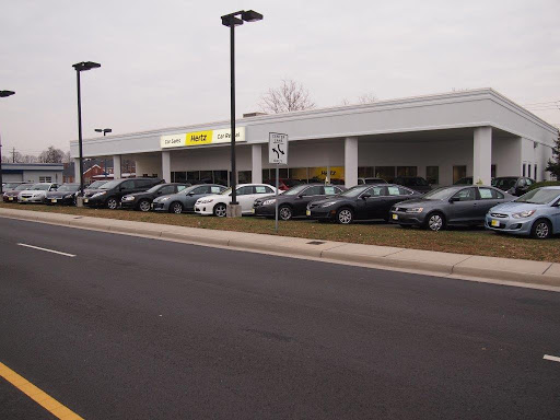Used Car Dealer «Hertz Car Sales Leesburg», reviews and photos, 211 Catoctin Cir SE, Leesburg, VA 20175, USA