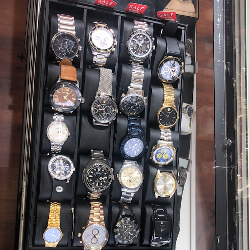 Pawn Shop «Pawn Zone Jewlery & Loan», reviews and photos, 5366 Whittier Blvd, East Los Angeles, CA 90022, USA