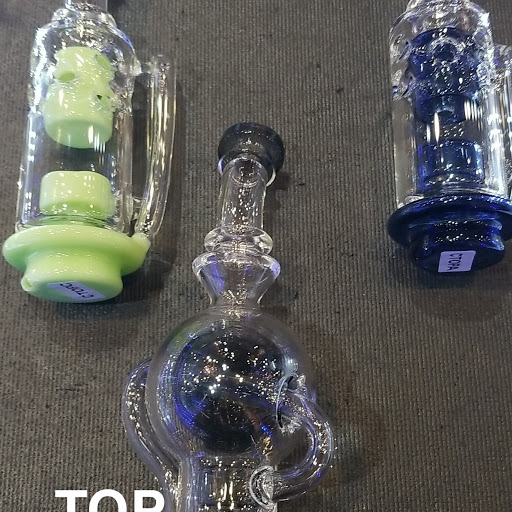 Vaporizer Store «Zee Vapor and Tobacco», reviews and photos, 6325 Dempster St, Morton Grove, IL 60053, USA