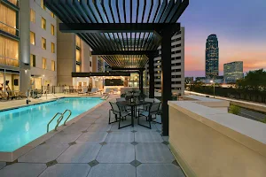 Holiday Inn Express Houston - Galleria Area, an IHG Hotel image