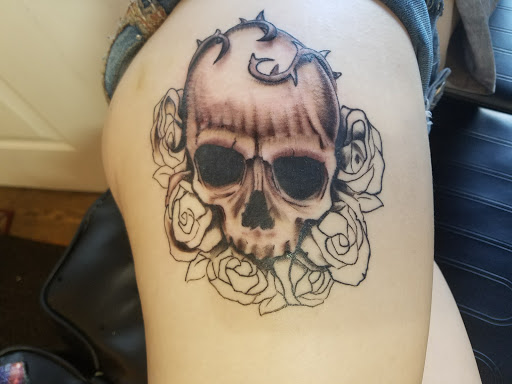 Tattoo Shop «New Haven County Tattoo Co.», reviews and photos, 411 Main St, Wallingford, CT 06492, USA