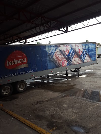 Photos of Induveca S.A. Distribution Center Maquiteria