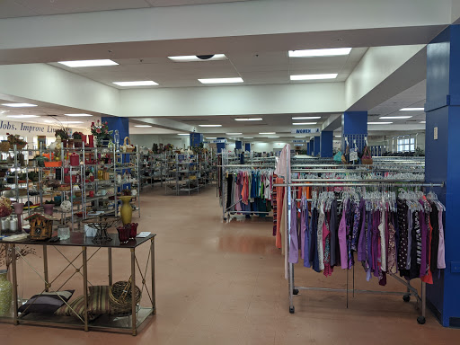 Thrift Store «Goodwill Jupiter Super Store & Donation Center», reviews and photos, 1280 W Indiantown Rd, Jupiter, FL 33458, USA