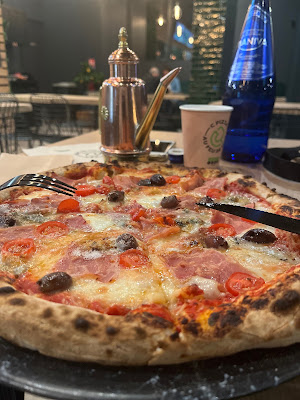 C PIZZA AU FEU DE BOIS Asnières à Asnières-sur-Seine