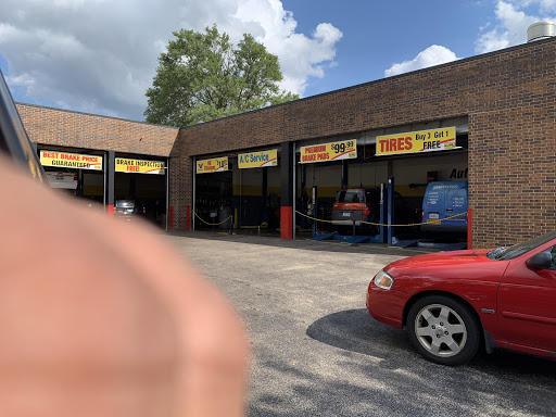 Auto Repair Shop «Car-X Tire & Auto», reviews and photos, 423 W Golf Rd, Schaumburg, IL 60195, USA