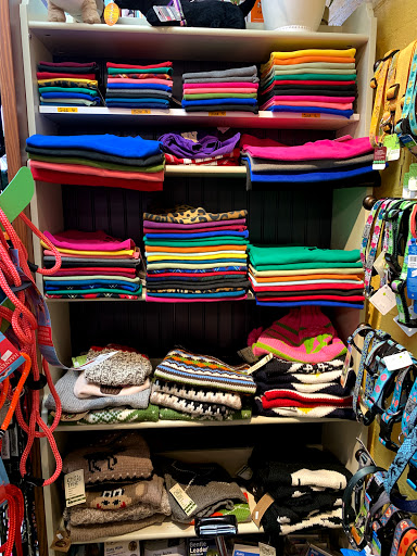 Pet Supply Store «Choppers Holistic Pet Foods», reviews and photos, 612 Regents Blvd, Fircrest, WA 98466, USA