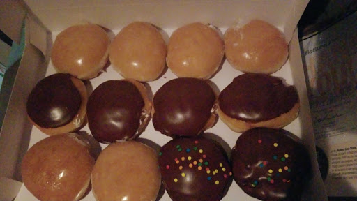 Bakery «Krispy Kreme Doughnuts», reviews and photos, 3703 Atlanta Hwy, Bogart, GA 30622, USA