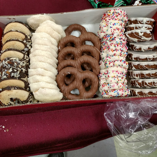 Shopping Mall «Walnut Hill Shopping Center», reviews and photos, 16529 S Frederick Ave, Gaithersburg, MD 20877, USA