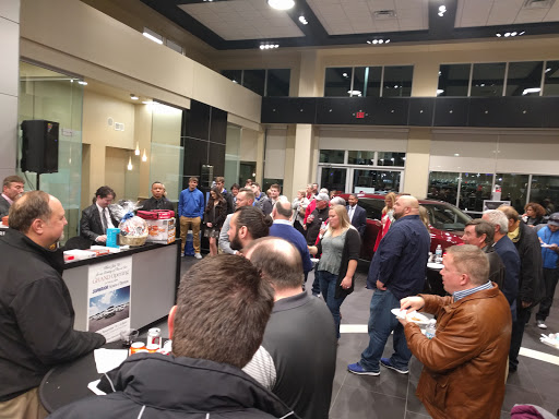 Used Car Dealer «Superior Acura of Dayton», reviews and photos, 60 Loop Rd, Centerville, OH 45459, USA