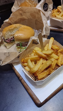 Plats et boissons du Restaurant de hamburgers L'Artisan du Burger - Les Halles à Paris - n°6