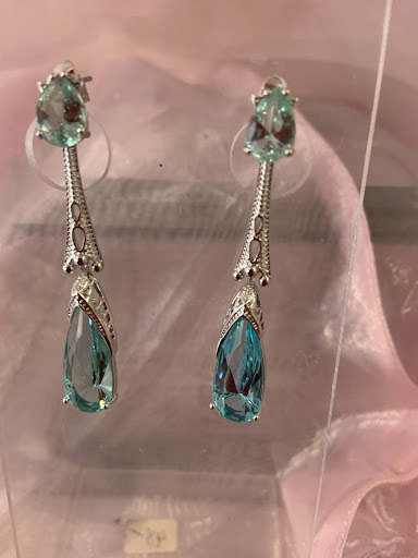 Bridal Shop «Paris Connection Bridal», reviews and photos, 680 8th St, San Francisco, CA 94103, USA