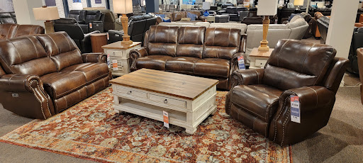 Furniture Store «Haynes Furniture», reviews and photos, 5324 Virginia Beach Blvd, Virginia Beach, VA 23462, USA