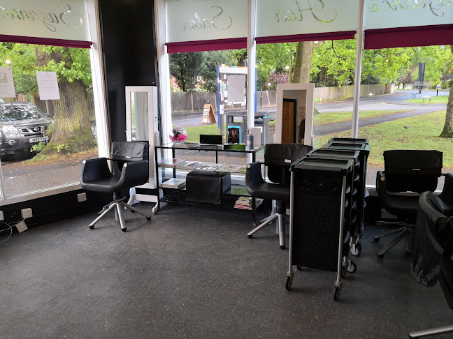Reviews of Suzanne's Hair Salon in Woking - Barber shop