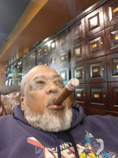 Tobacco Shop «Orange Cigar & More», reviews and photos, 278 Boston Post Rd, Orange, CT 06477, USA