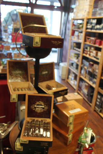 Cigar Shop «Cigar Warehouse», reviews and photos, 11111 N Central Expy, Dallas, TX 75243, USA