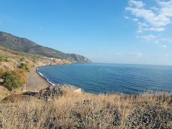 Paralia Charamida II'in fotoğrafı geniş bir kıyı şeridi ile birlikte