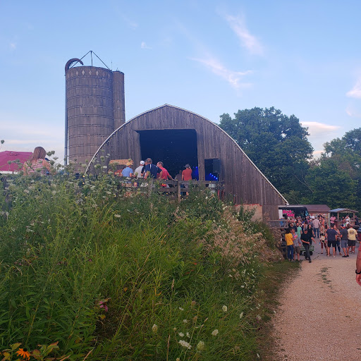 Live Music Venue «Codfish Hollow Barnstormers», reviews and photos, 5013 288th Ave, Maquoketa, IA 52060, USA