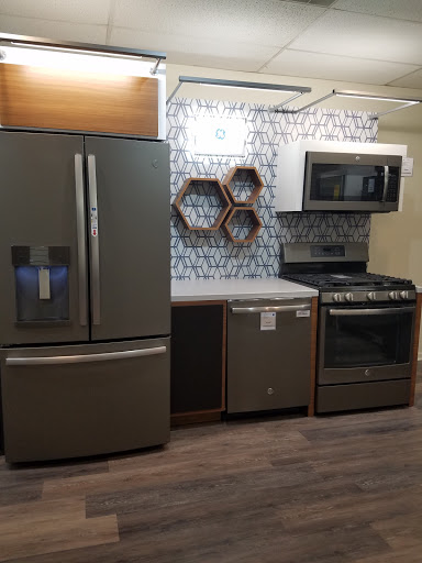 Appliance Store «Kasper TV & Appliance Co Inc», reviews and photos, 33 E Lancaster Ave, Shillington, PA 19607, USA