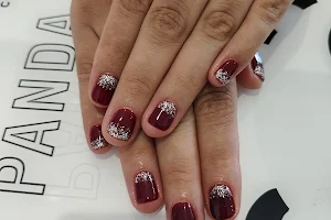 Queen Nails image