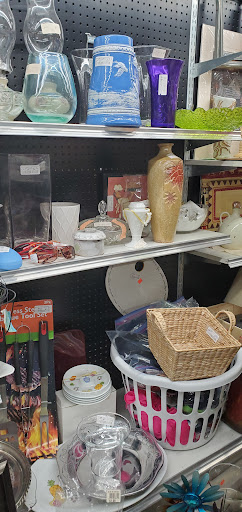 Thrift Store «Auburn Valley Humane Society Thrift Store», reviews and photos, 1123 E Main St, Auburn, WA 98002, USA