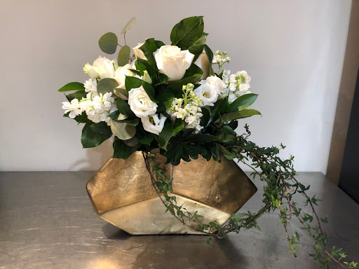 Florist «Moorestown Flower Shoppe», reviews and photos, 66 E Main St, Moorestown, NJ 08057, USA