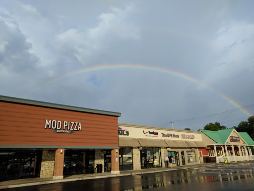 Shopping Mall «Gateway Shopping Center», reviews and photos, 221 E Swedesford Rd, Wayne, PA 19087, USA