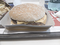 Cheeseburger du Restauration rapide McDonald's à Clermont-Ferrand - n°5