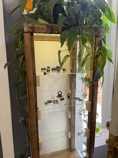 Tattoo Shop «Heroes & Ghosts Tattoo», reviews and photos, 3035 W Cary St, Richmond, VA 23221, USA