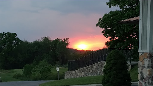 Golf Course «Chenoweth Golf Course & Banquet Facility», reviews and photos, 3087 Chenoweth Rd, Akron, OH 44312, USA