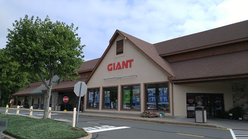 Grocery Store «Giant Food Stores», reviews and photos, 700 Stony Hill Rd, Yardley, PA 19067, USA