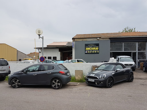 Laverune Garage