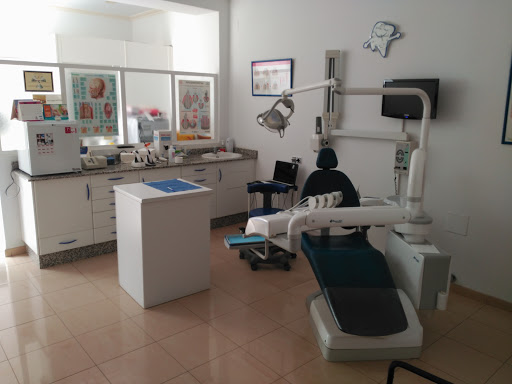 CLINICA DENTAL MARIA JOSE MONTENEGRO en Hinojosa del Duque, Córdoba