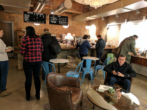 Donut Shop «Doughnut Vault», reviews and photos, 111 N Canal St, Chicago, IL 60606, USA