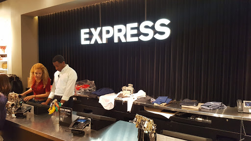 Clothing Store «Express», reviews and photos, 7014 E Camelback Rd, Scottsdale, AZ 85251, USA
