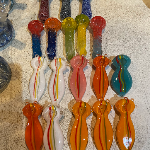 Tobacco Shop «Tobacco For Less Inc», reviews and photos, 4071 NE Sandy Blvd, Portland, OR 97212, USA