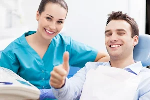 Emergency Dental Repair - Emergency Dentist & 24 Hr. Center | Emergencia Dentista image