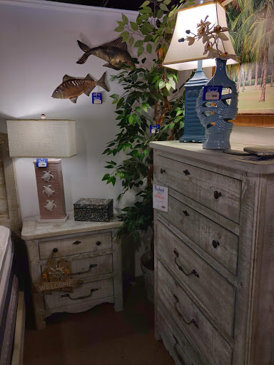 Furniture Store «Fowhand Furniture», reviews and photos, 1001 Harrison Ave, Panama City, FL 32401, USA